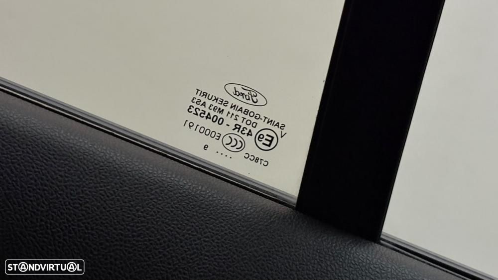Ford Focus 1.0 EcoBoost Active - 42