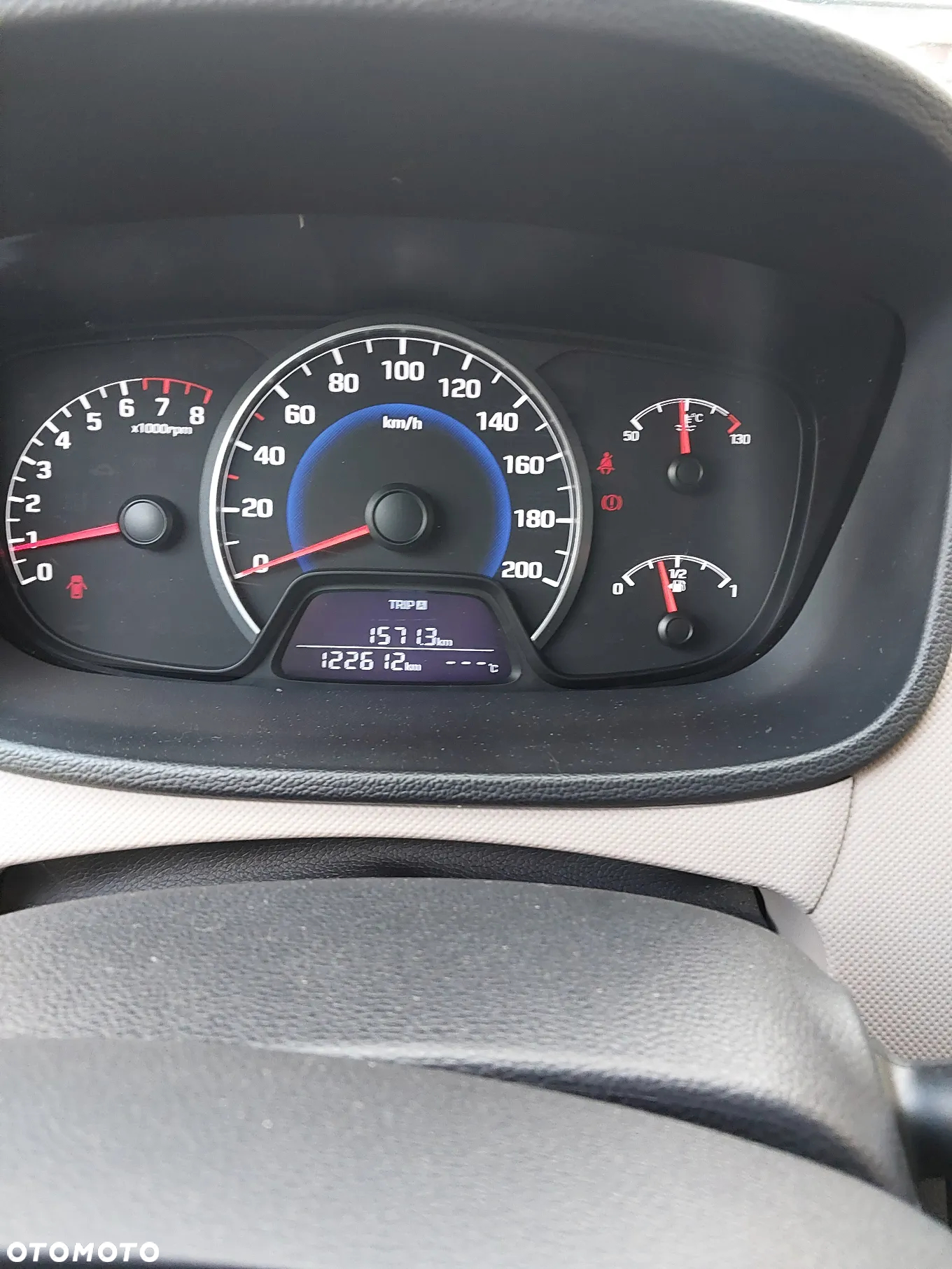 Hyundai i10 1.0 - 7