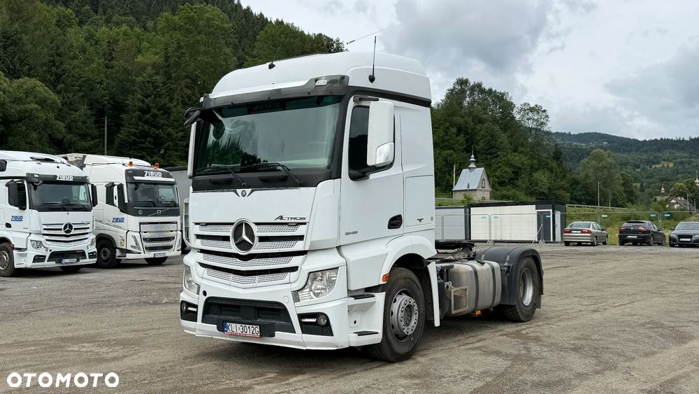 Mercedes-Benz Actros - 8