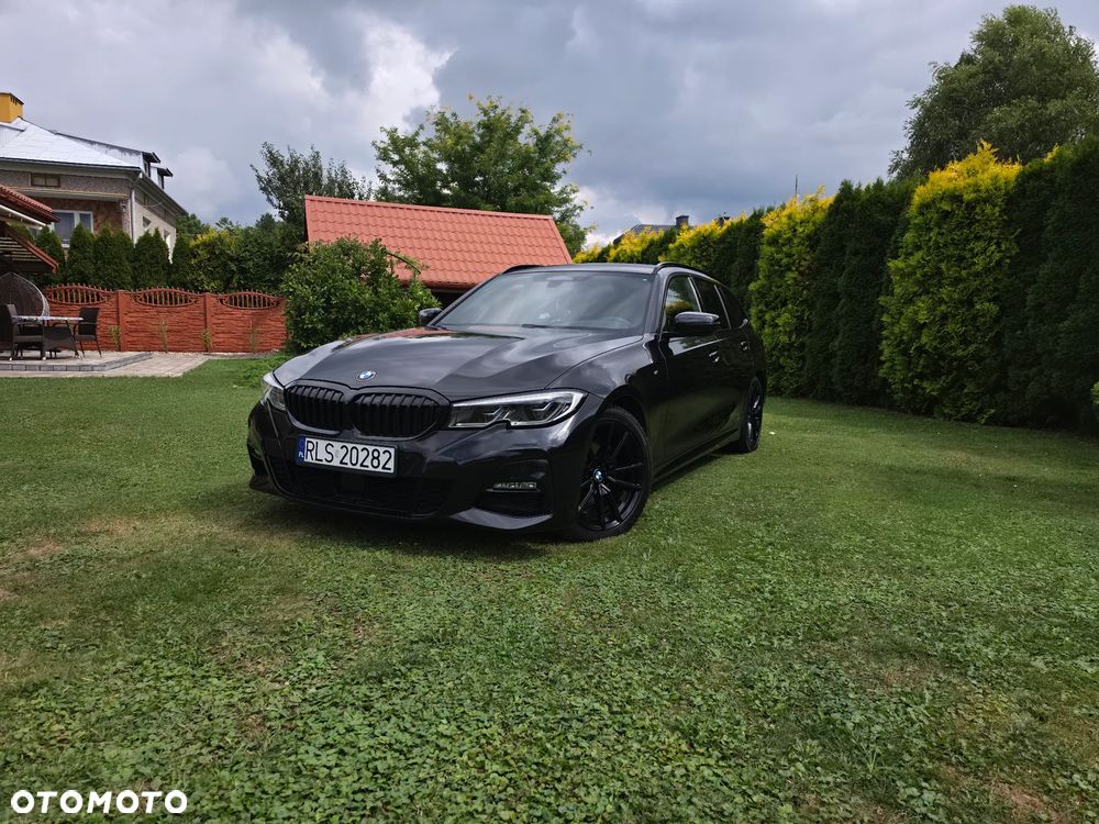 BMW Seria 3 320d xDrive Edition M Sport Shadow - 1