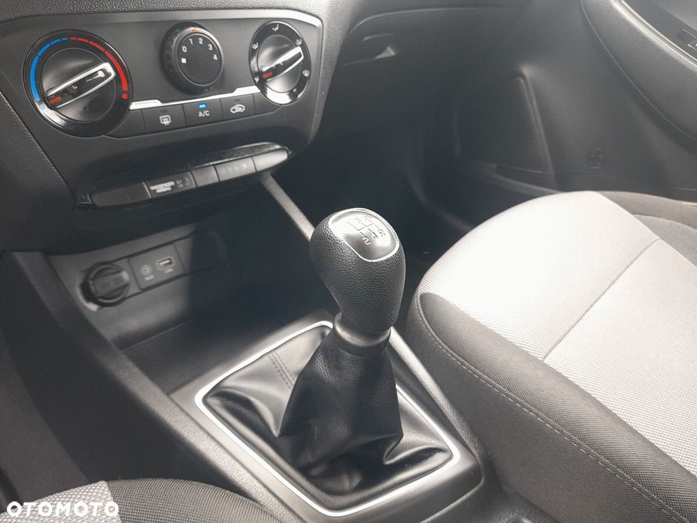 Hyundai i20 1.2 Classic Plus - 17
