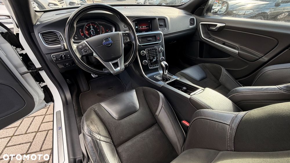 Volvo V60 D4 Drive-E R-Design Summum - 8