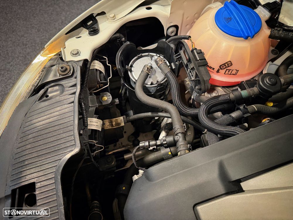 SEAT Ibiza SC 1.6 TDi Sport DPF - 32