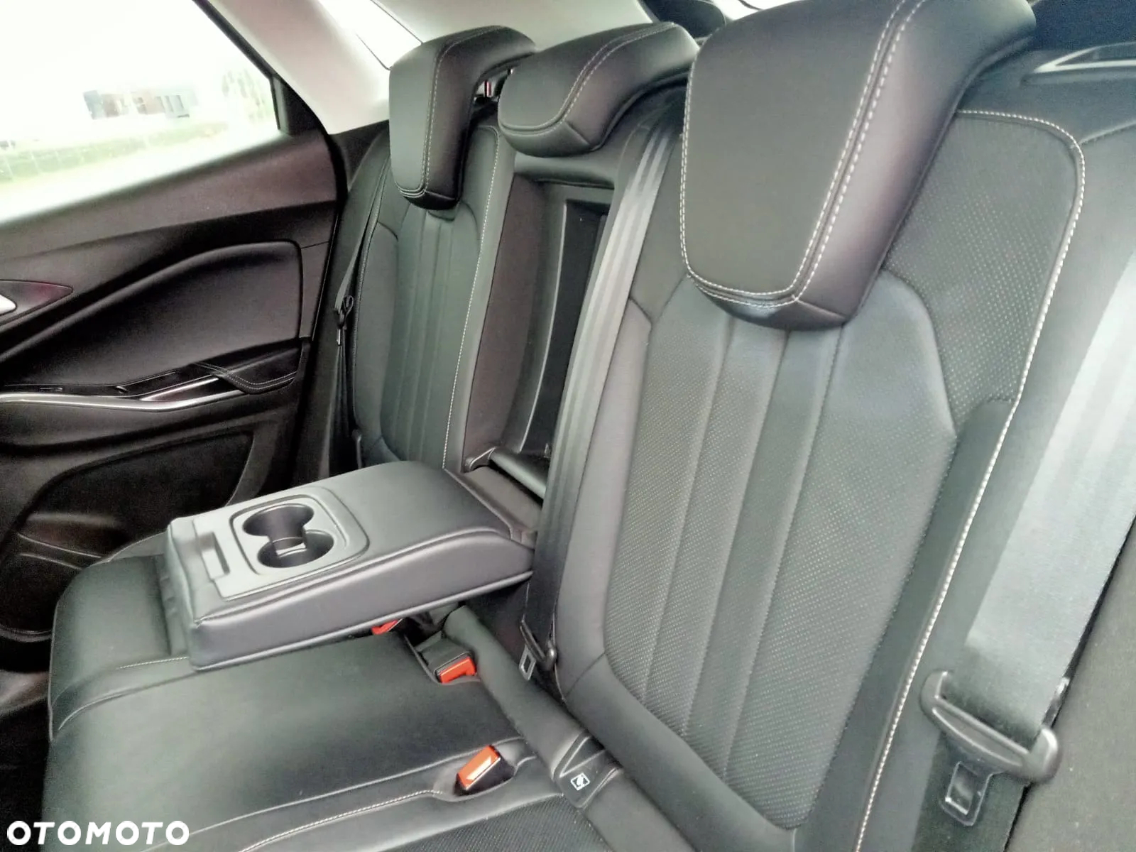 Peugeot 5008 1.5 BlueHDi Allure Pack S&S EAT8 - 20