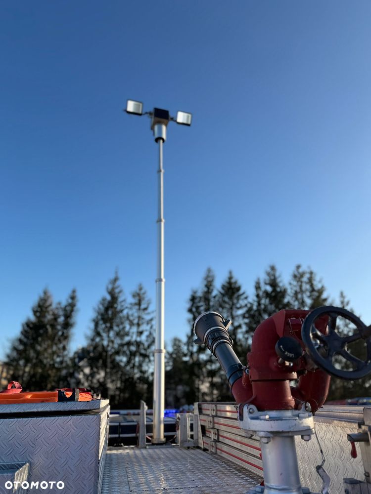 Mercedes-Benz Mercedes Atego GBA Wóz Strażacki 3t wody, Wysokie prześwity, Maszt oświetleniowy - 21