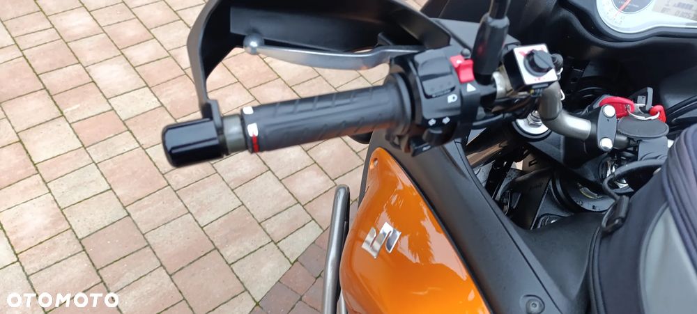 Suzuki V-STROM - 13