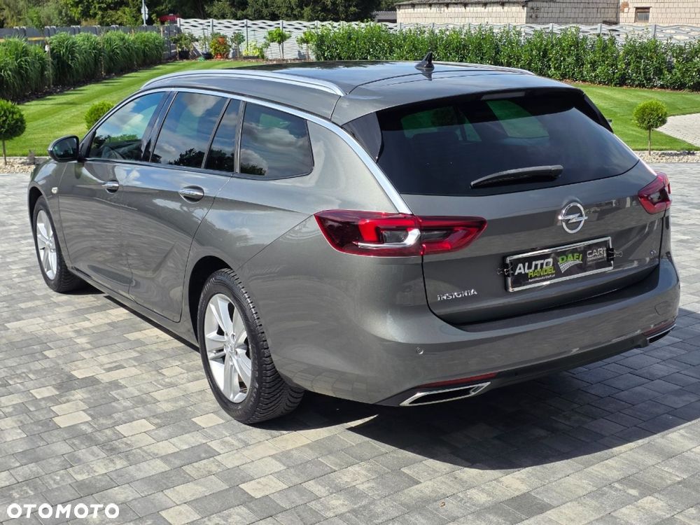 Opel Insignia - 35