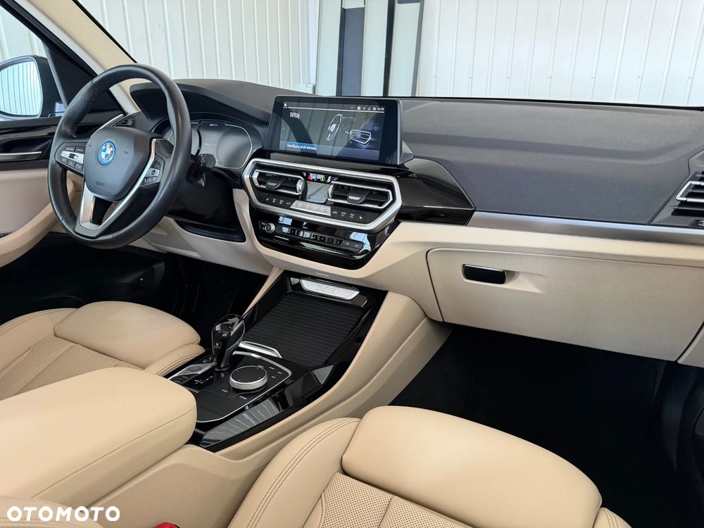 BMW X3 xDrive30e - 24