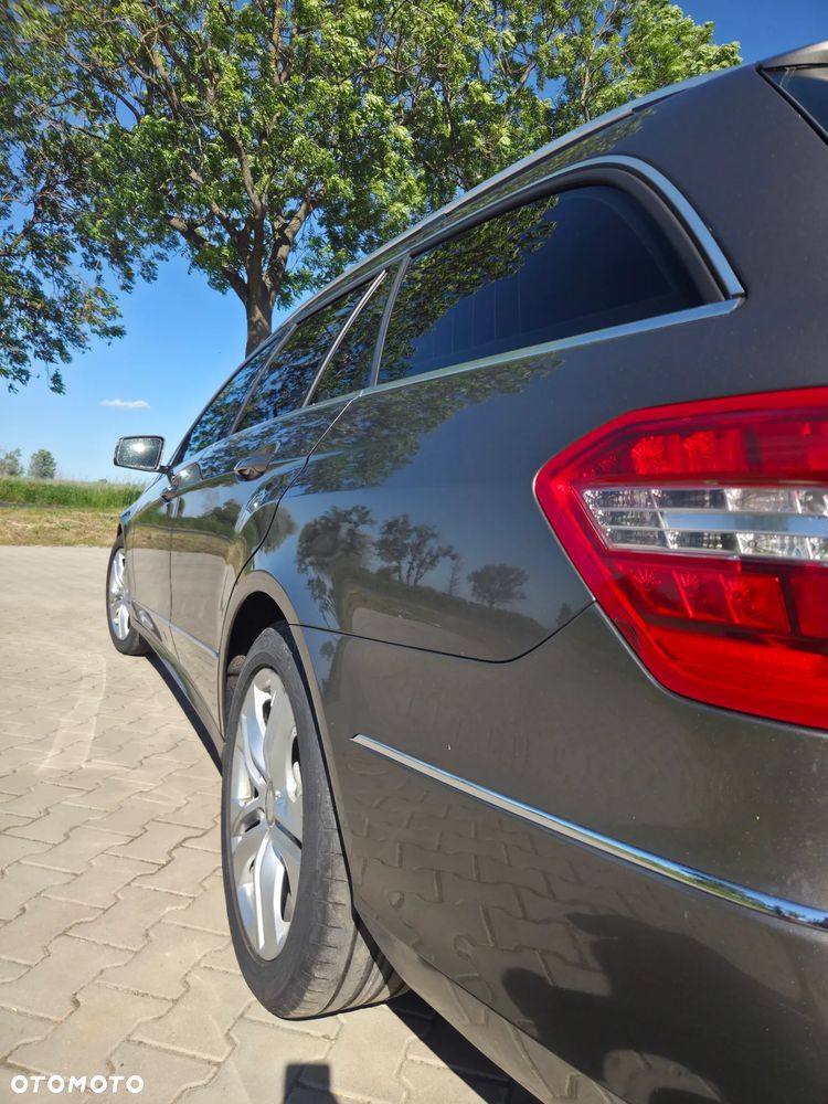 Mercedes-Benz Klasa E 350 CDI 4-Matic BlueEff - 15