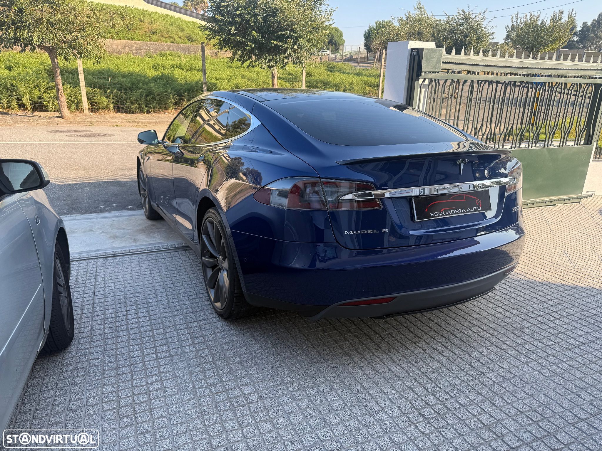 Tesla Model S Performance Ludicrous AWD - 4