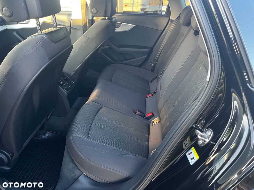 Audi A4 Allroad - 35