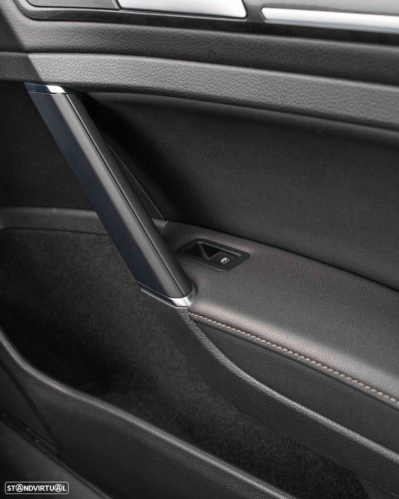 VW Golf 2.0 TSi R DSG - 27