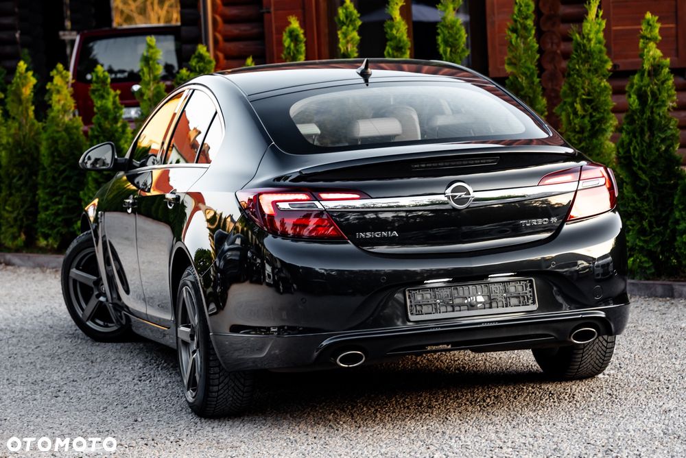 Opel Insignia 2.0 Turbo 4x4 Sport - 12