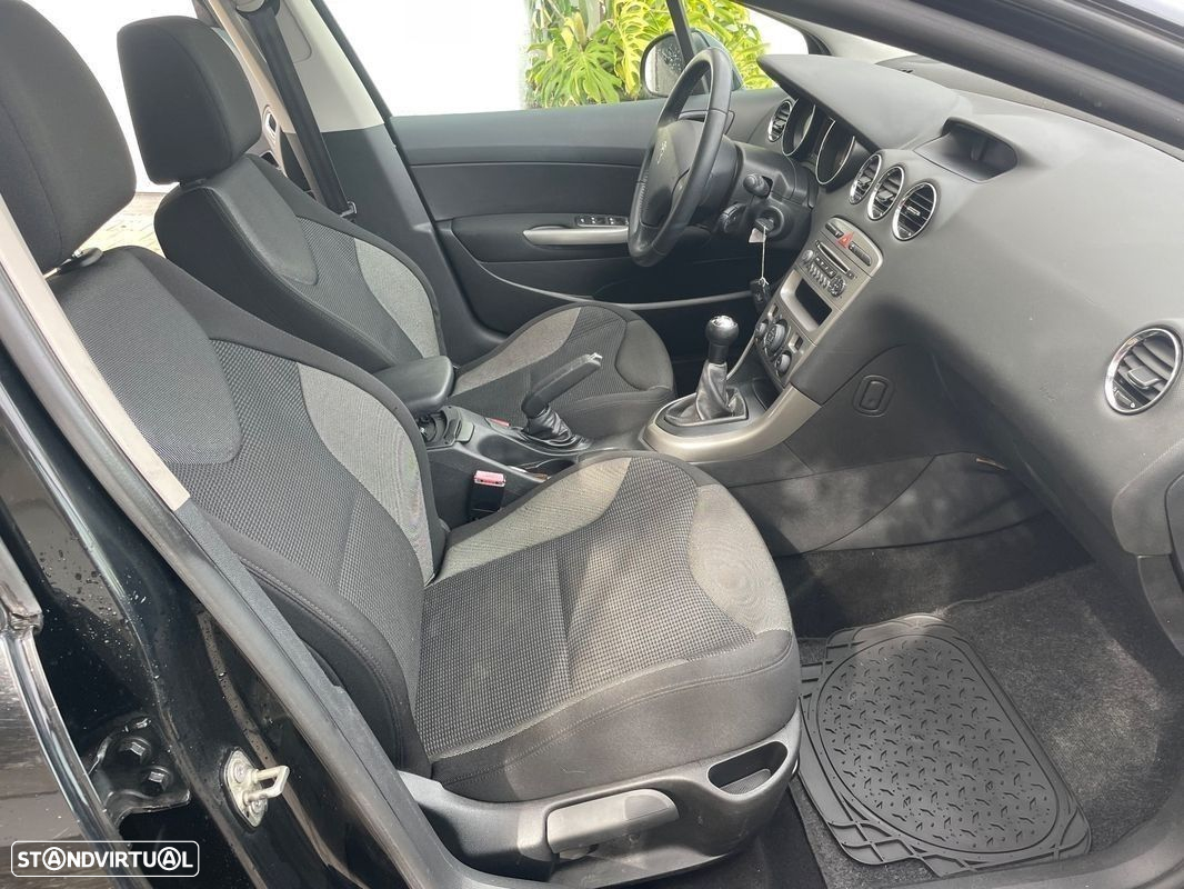 Peugeot 308 SW 1.6 HDi Active - 25