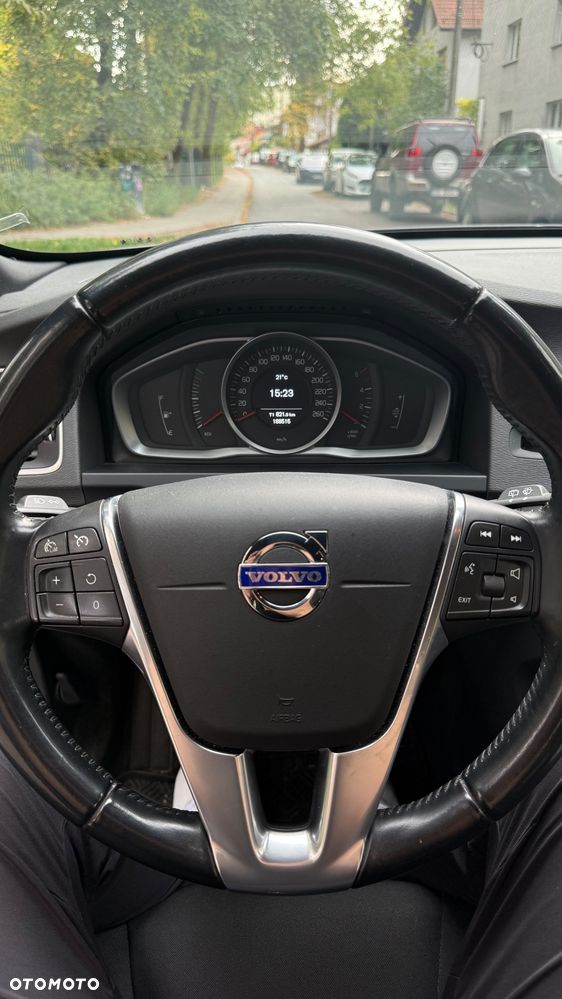 Volvo V60 D4 Drive-E Momentum - 16