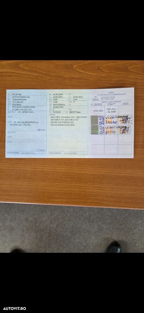 Volkswagen Touran 1.6 TDI DPF BlueMotion Technology Comfortline - 29