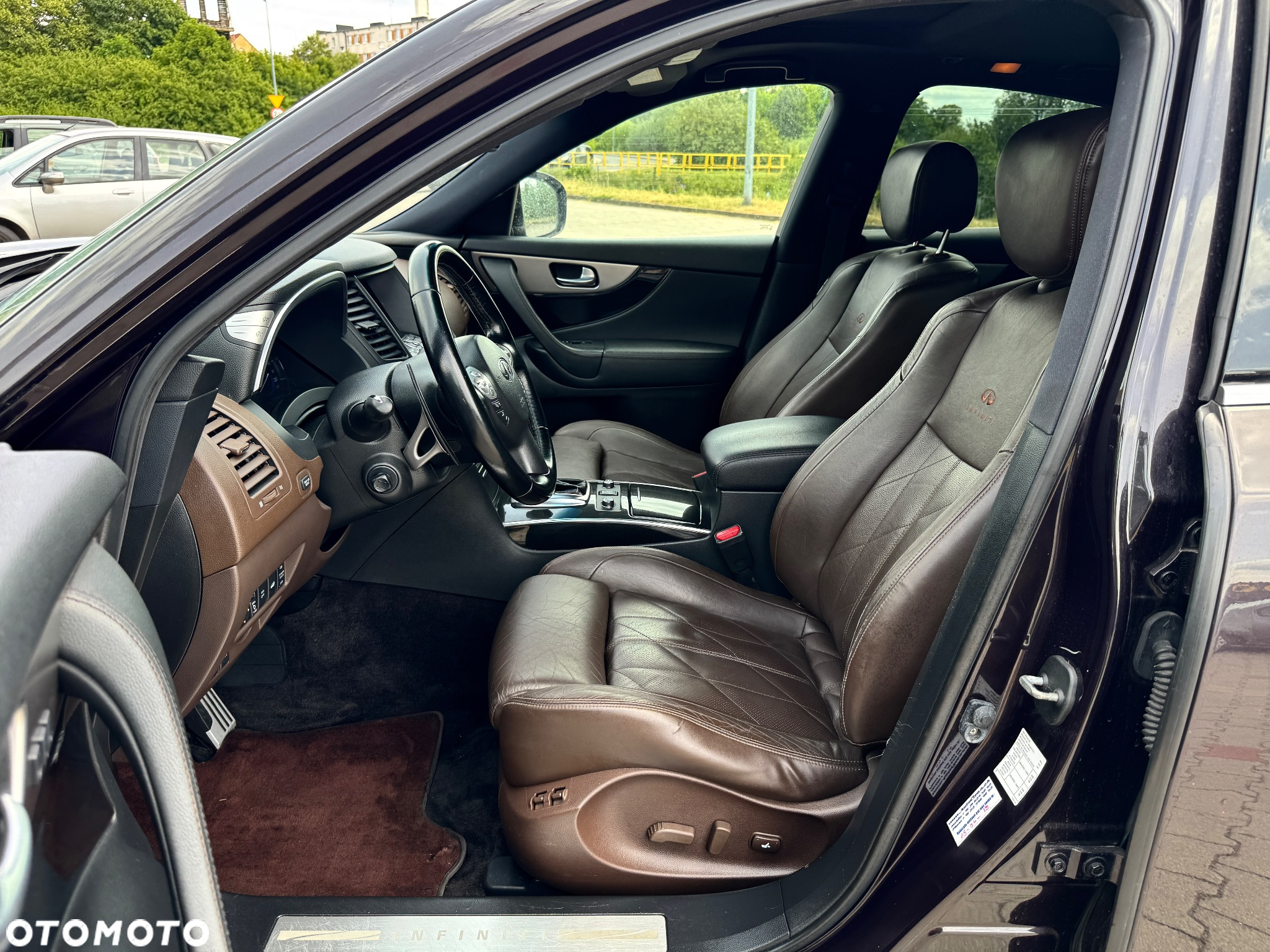 Infiniti FX FX30d S Premium - 27