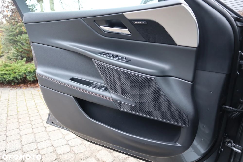 Jaguar XE 20d Prestige - 23