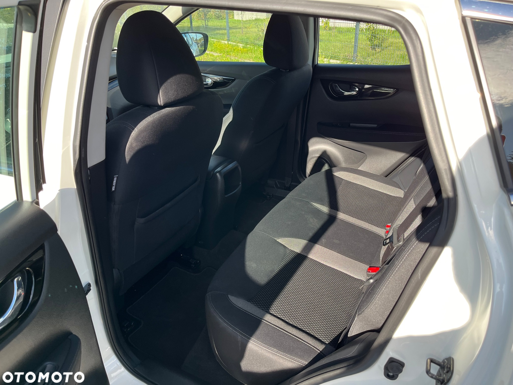 Nissan Qashqai 1.3 DIG-T N-Connecta DCT - 7