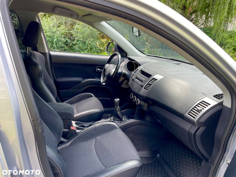 Peugeot 4007 2.2HDi Premium - 8