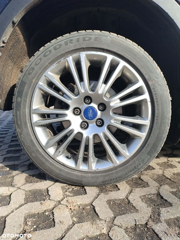 Ford Kuga 2.0 TDCi Titanium FWD - 27