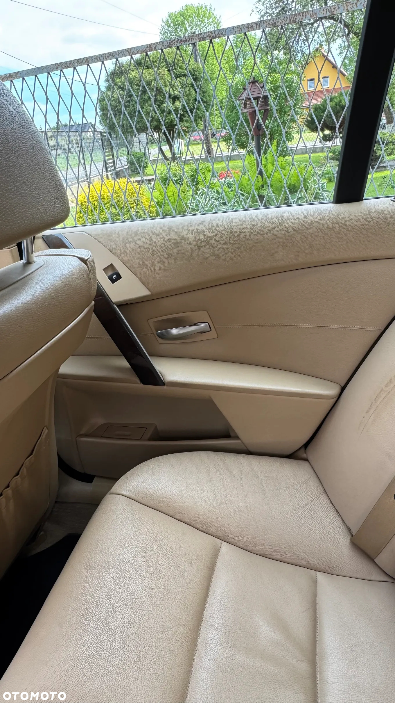BMW Seria 5 545i - 16