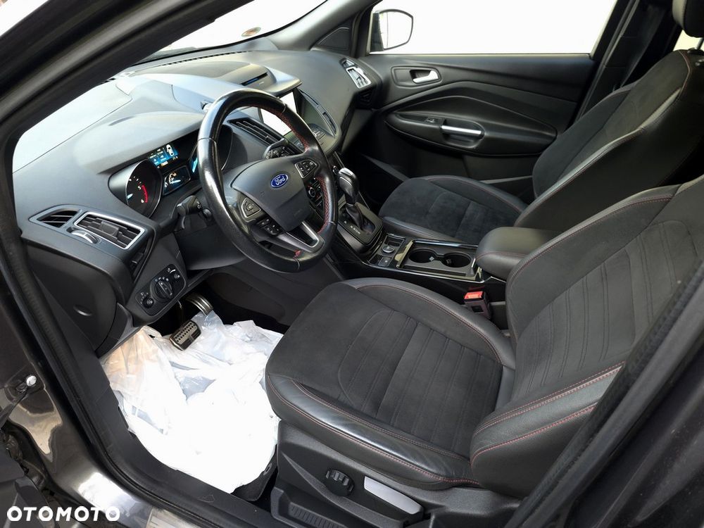 Ford Kuga 2.0 TDCi AWD Titanium - 11