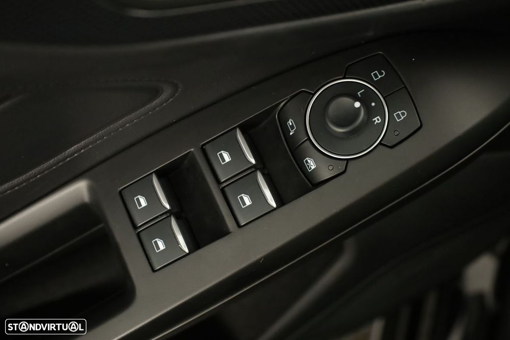 Ford Focus 1.0 EcoBoost MHEV ST-Line - 19