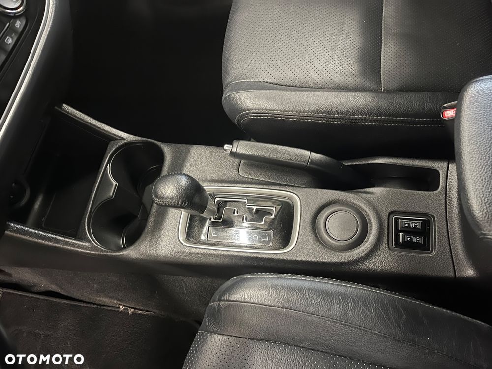 Mitsubishi Outlander 2.0 2WD CVT Diamant Edition+ - 22