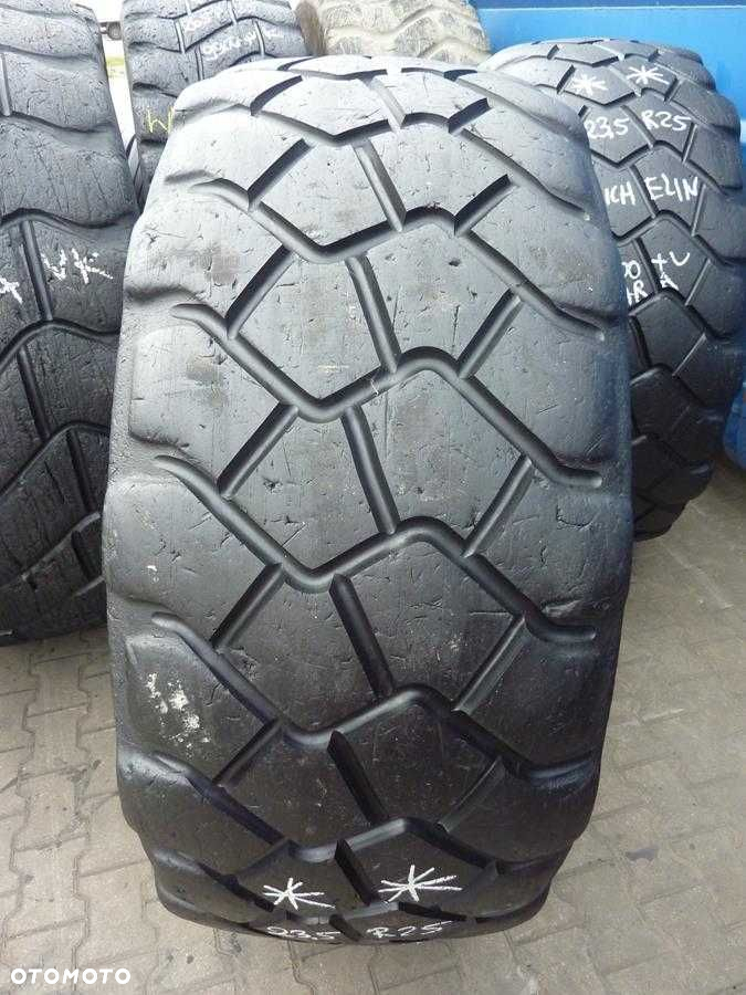 2x Opona używana przemysłowa 23.5R25 MICHELIN XADN+ 2500zł(szt.) W3551 - 3