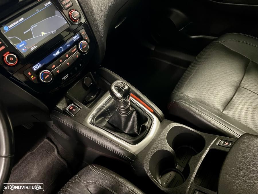 Nissan Qashqai 1.5 dCi Tekna Premium 17 360 - 17