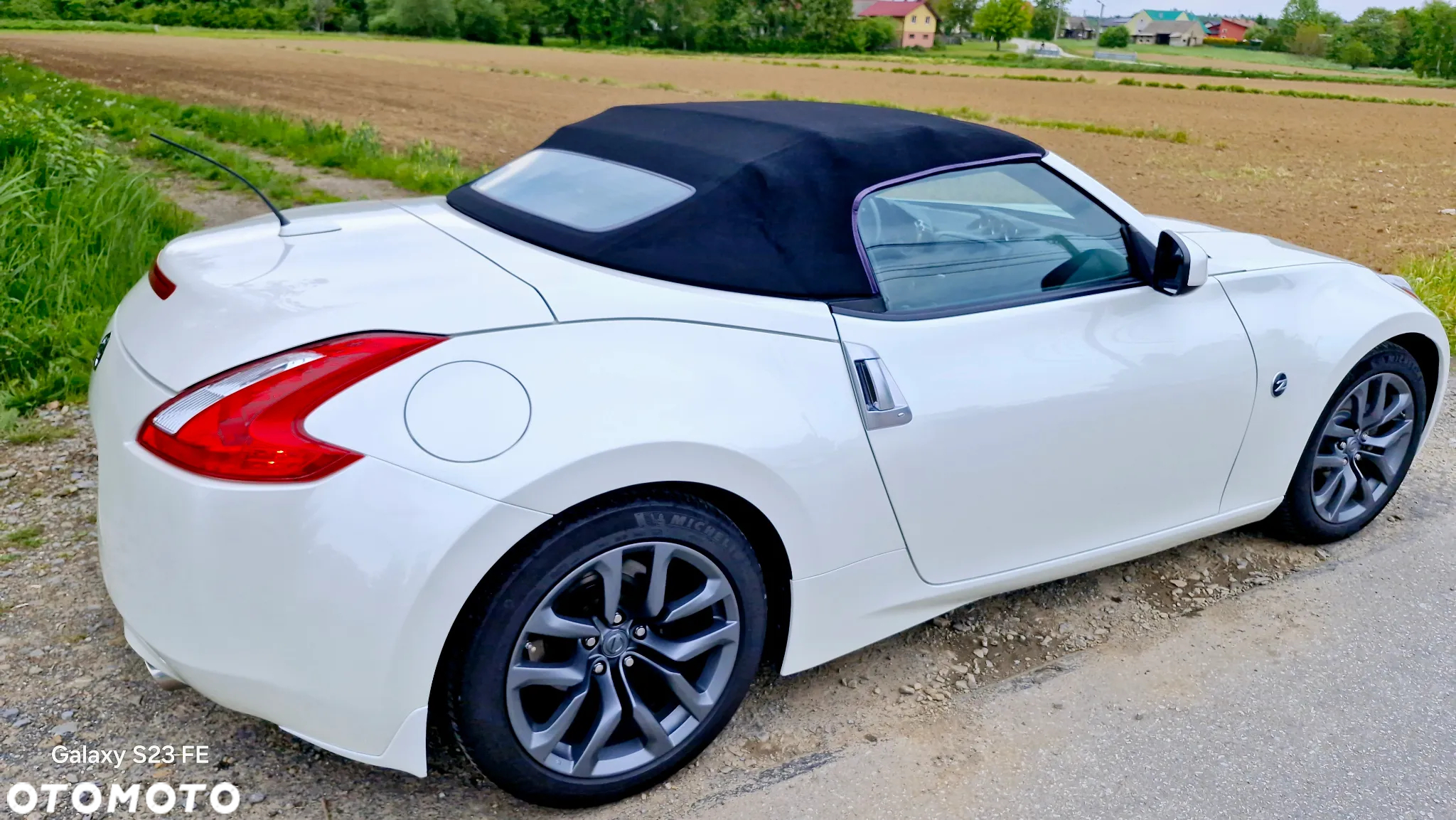 Nissan 370 Z - 4