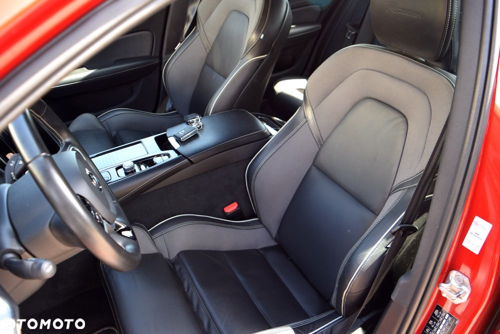Volvo S60 T8 Recharge AWD Geartronic RDesign - 15