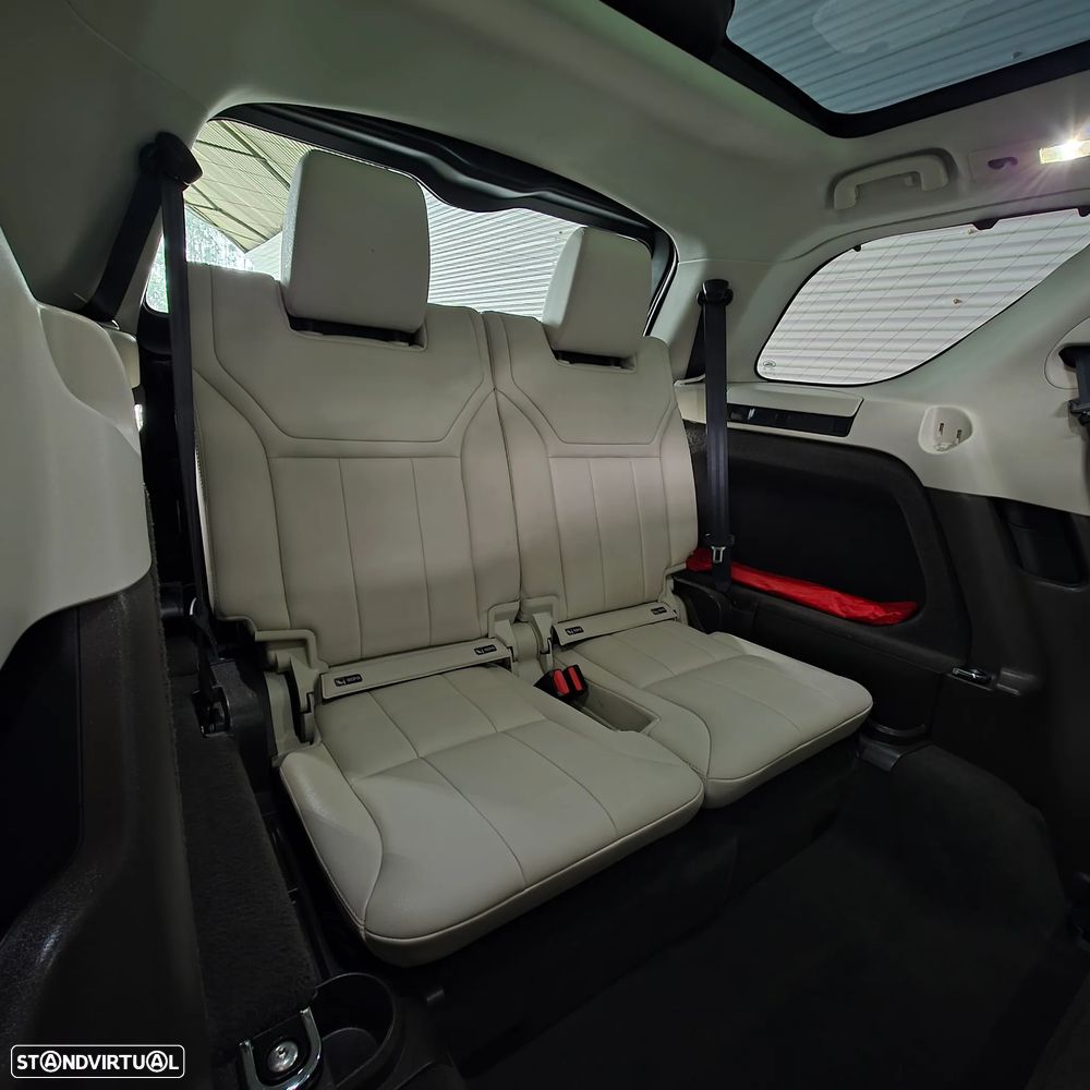 Land Rover Discovery 2.0 SD4 HSE Luxury Auto - 31