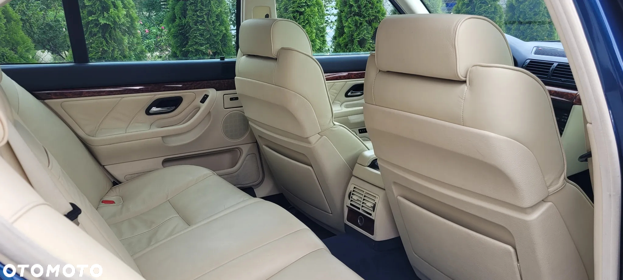 BMW Seria 7 740i - 19