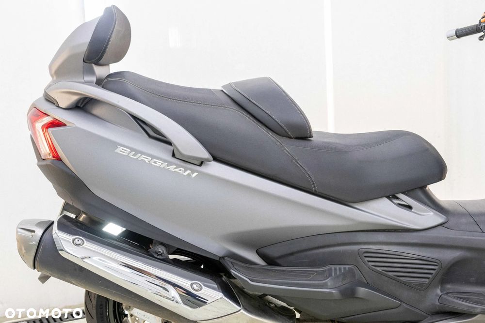Suzuki Burgman - 18