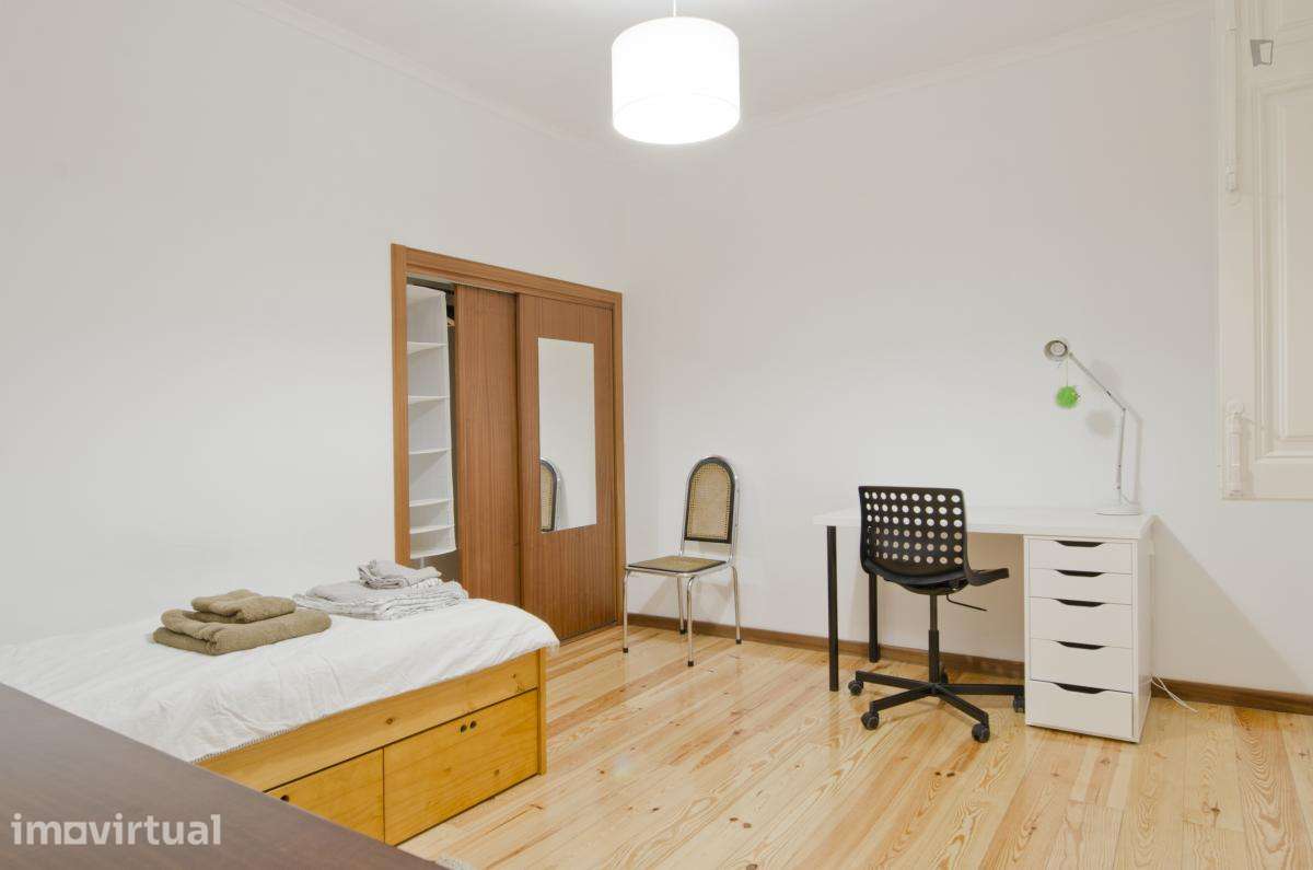 Quarto - localizado em Entrecampos Lisbon - Grande imagem: 2/17