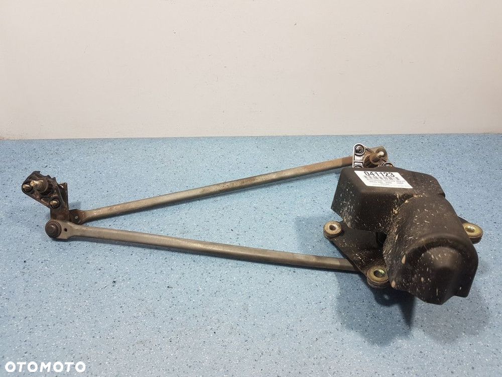 VOLVO V40 I 2-GI LIFT MECHANIZM SILNICZEK WYCIERACZEK PRZÓD D4192T3 - 1