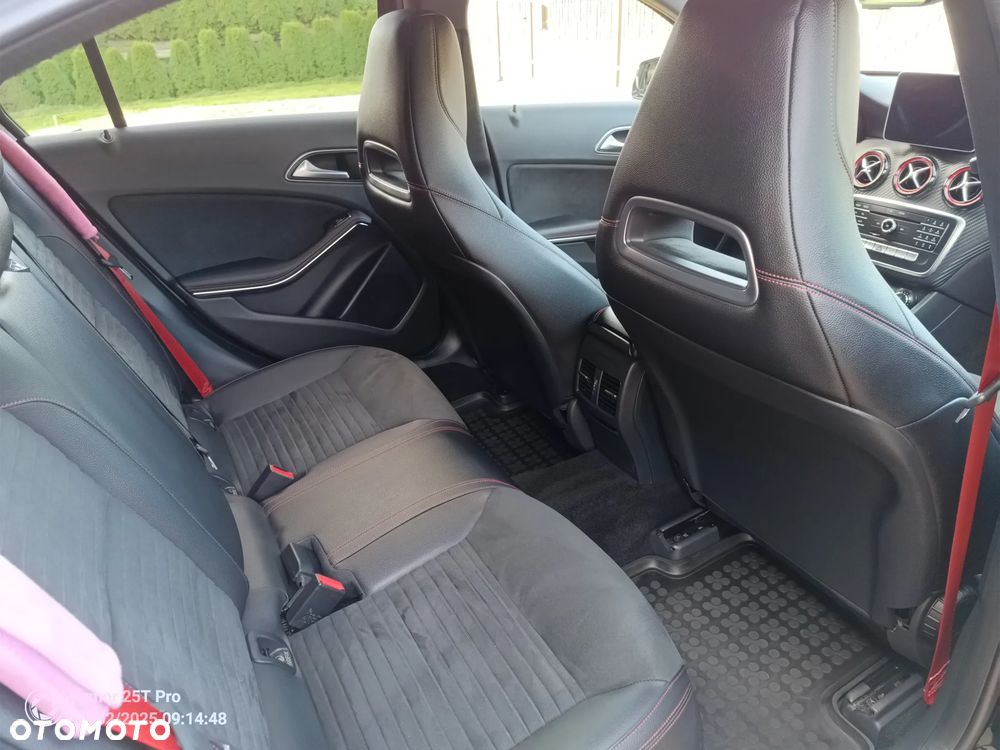 Mercedes-Benz Klasa A AMG 45 4-Matic - 12