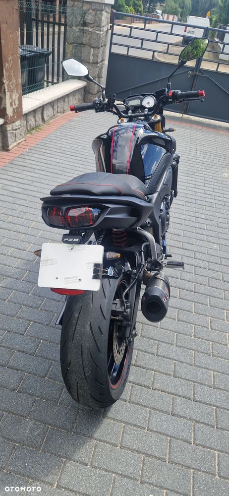 Yamaha FZ8 - 6