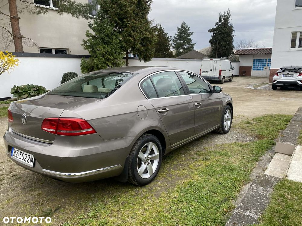 Volkswagen Passat 1.6 TDI Comfortline - 5