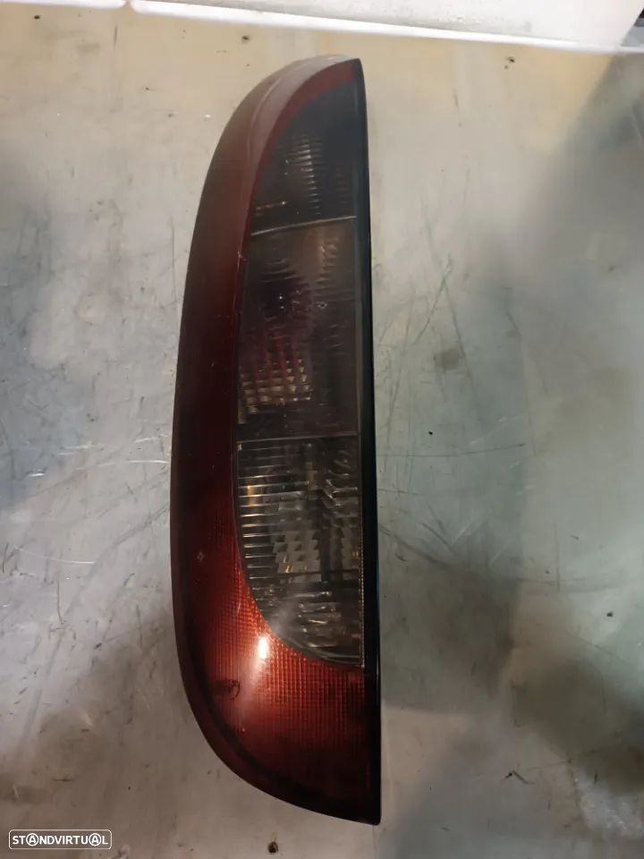 FAROLIM OPEL CORSA C 01-06 - ESQUERDO - 1