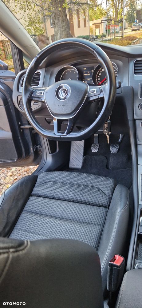 Volkswagen Golf - 40