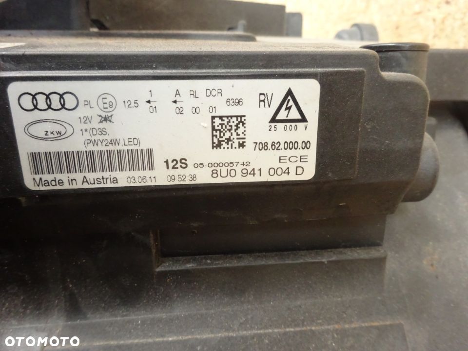 8U0941004D lampa prawa bixenon skretna audi Q3 8U0 czesci - 2