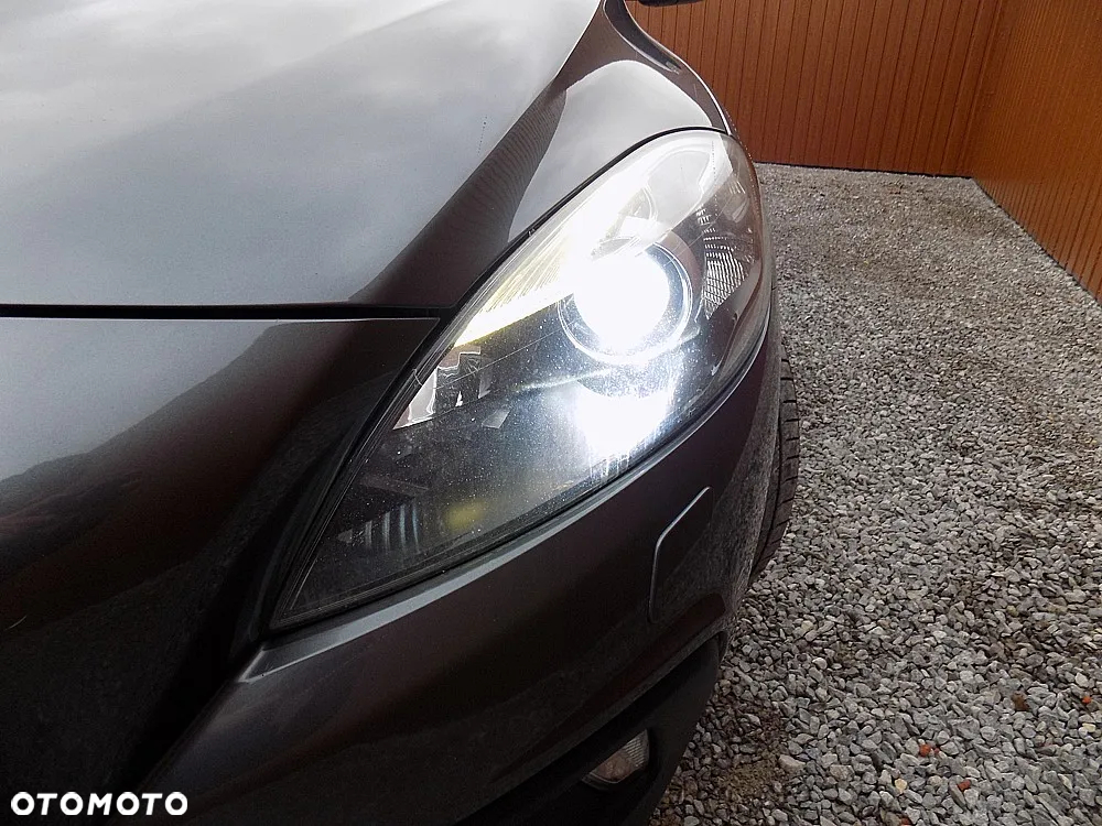 Volvo V40 Cross Country D2 Momentum - 30