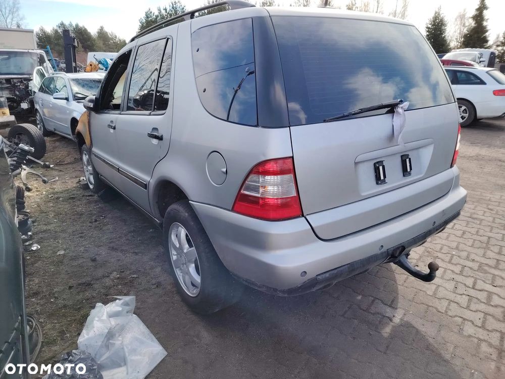 klapa zderzak lampa drzwi hak mercedes ml w163 czesci - 2