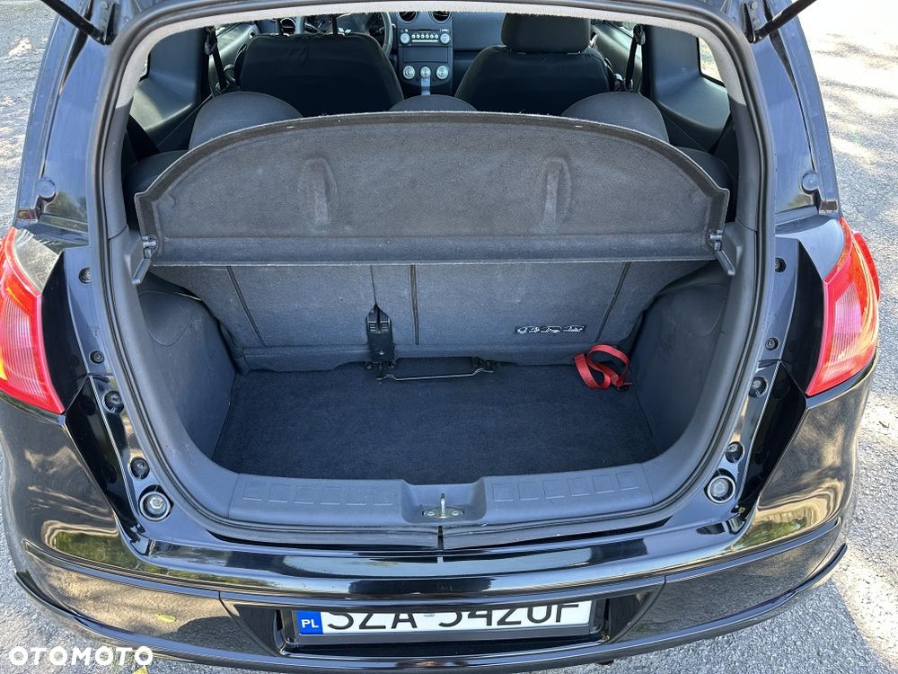Mitsubishi Colt - 6