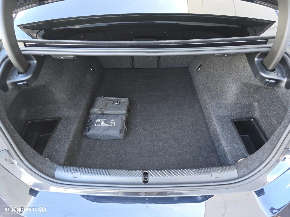 BMW 520 d Pack Desportivo M - 39