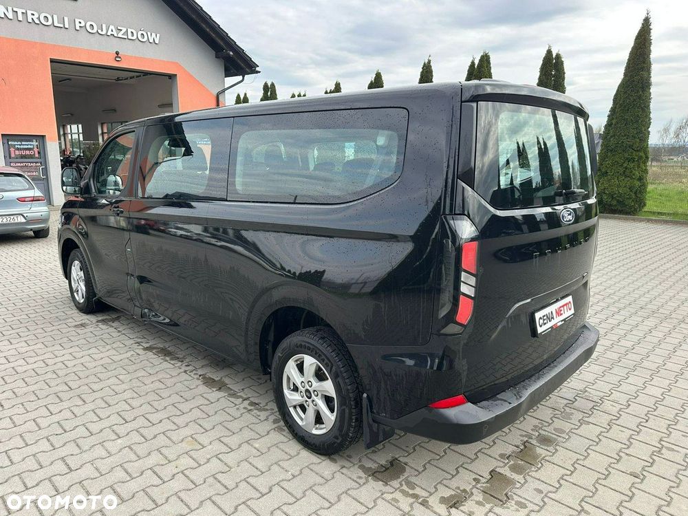 Ford Tourneo Custom - 4