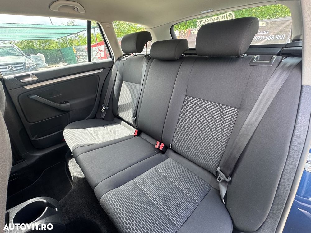 Volkswagen Golf 1.6 TDI DPF Comfortline - 18